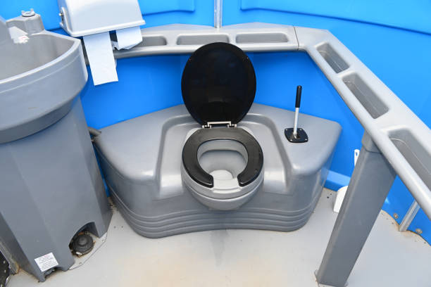 Portable bathroom rental in South River, NM